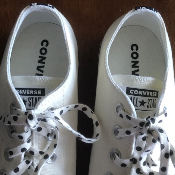 NEW Converse White and Black Platform OZ Sneakes - Picture 7 of 8